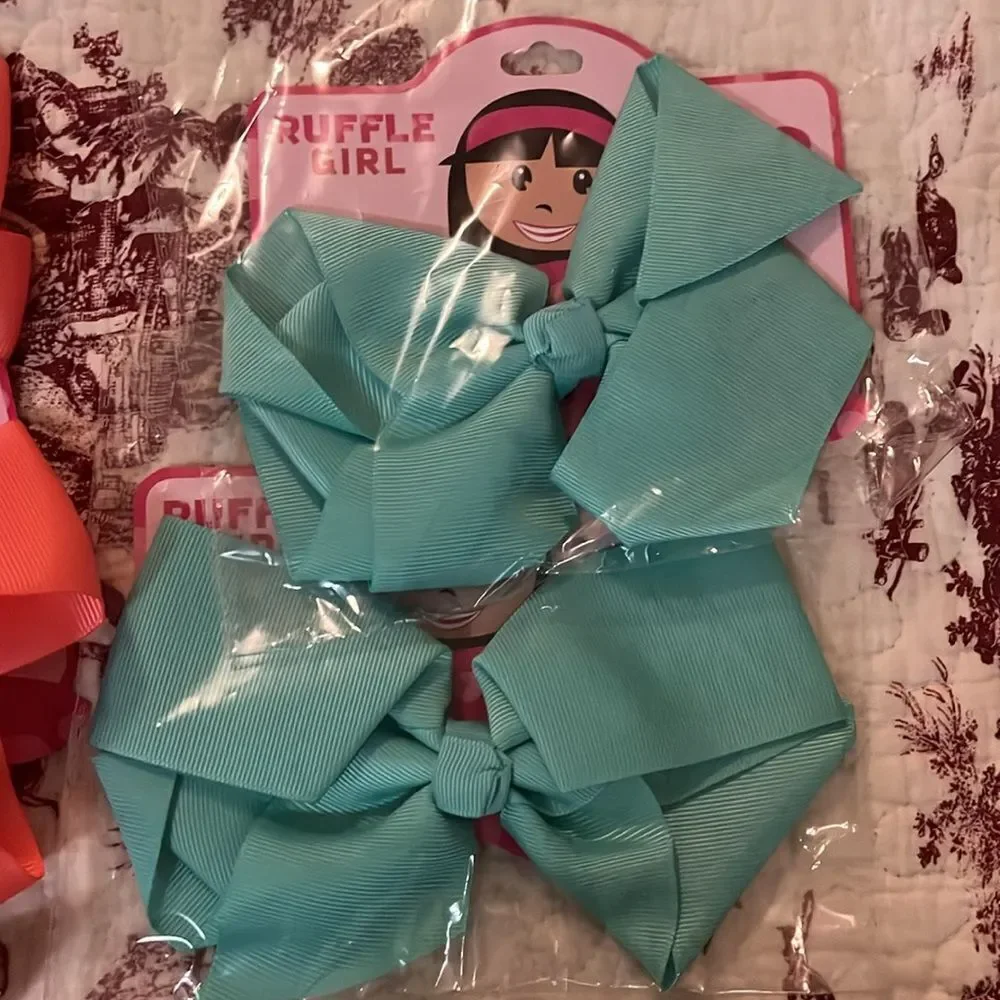 Ruffle girl bows